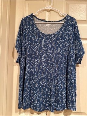 Lands' End Navy Blue Short Sleeve Scoop Neck Tee with White Leaf Print